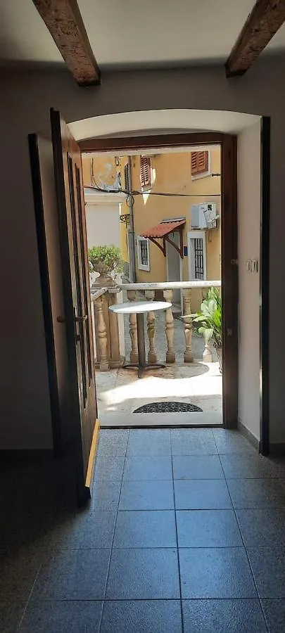 Apartment Apartman Cergolj Lovran Croatia